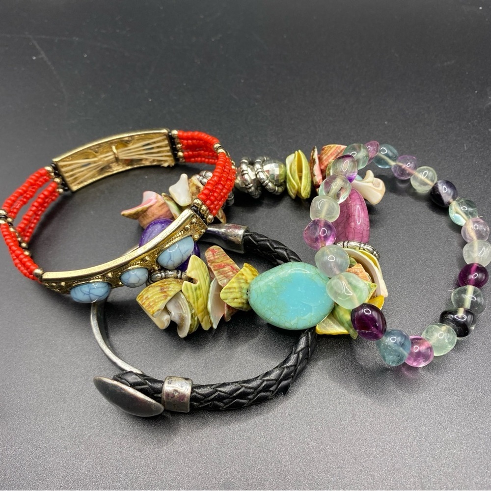 Bracelet Bundle Stretchy Beaded Leather Glass Various Styles Lot of 4 - Picture 8 of 8